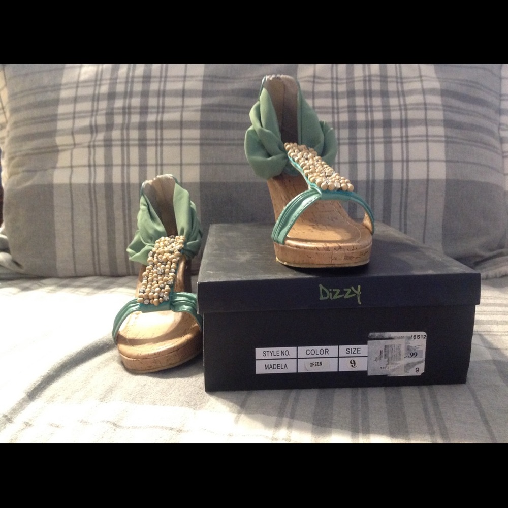 Dizzy Teal Wedges